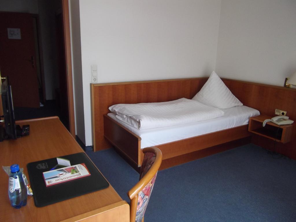 Atrium Hotel Криммичау Экстерьер фото
